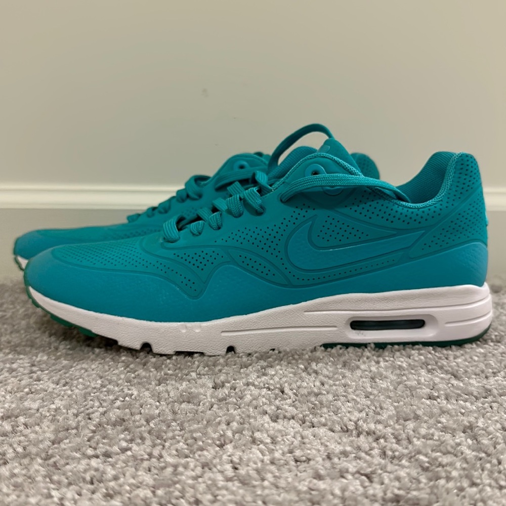 Nike Air Max 1 Ultra Moire, Light Retro/White, US Women’s 9. No tag/box.